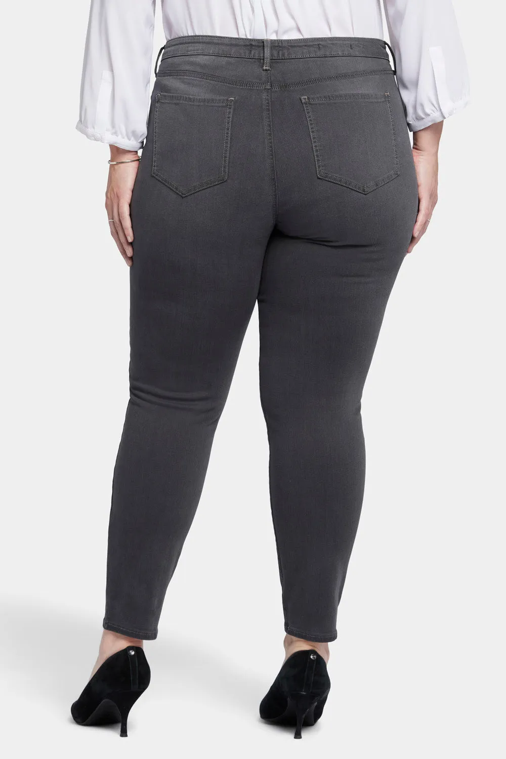 Ami Skinny Jeans In Plus Size - Beatrix