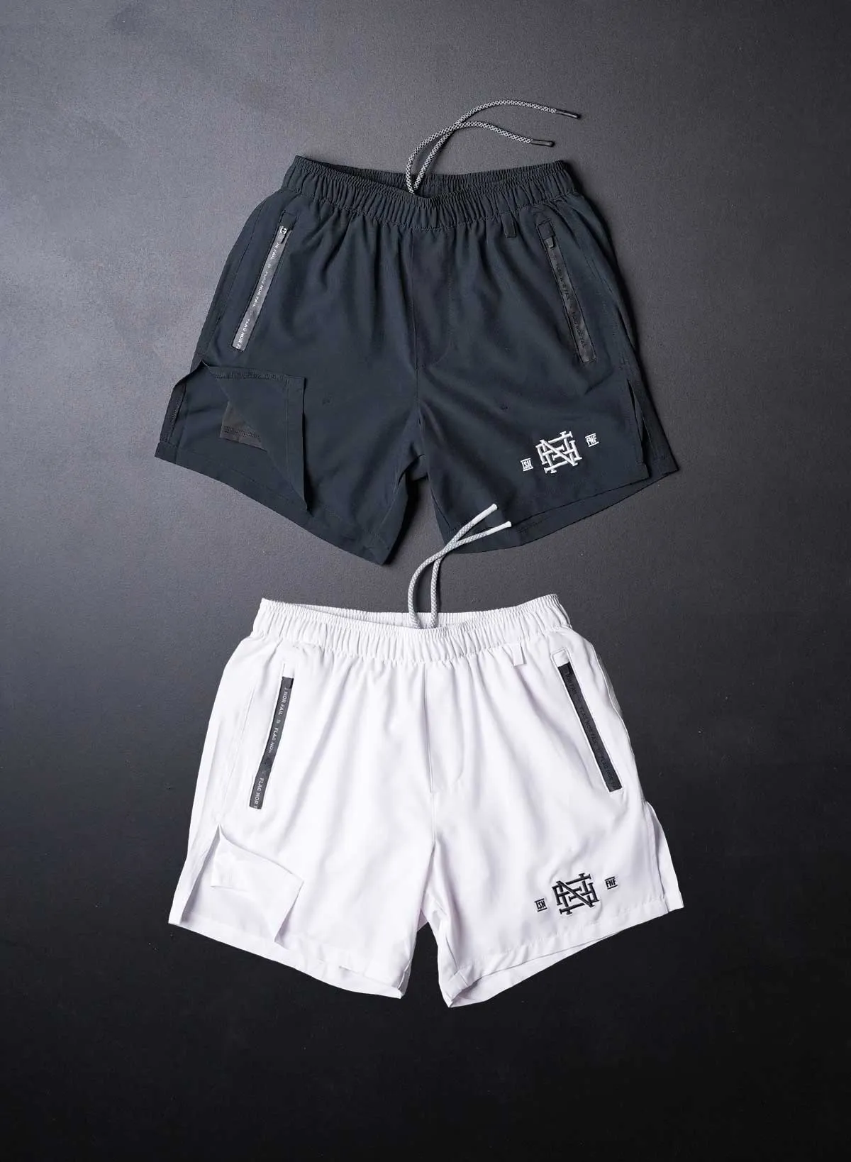 MOMENTUM  SHORTS - WHITE